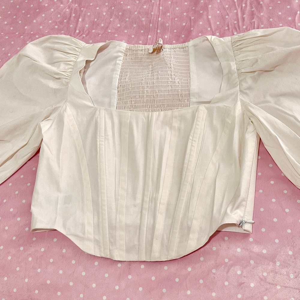 WAYF Puff Sleeve Boned Ruched Crop Top
